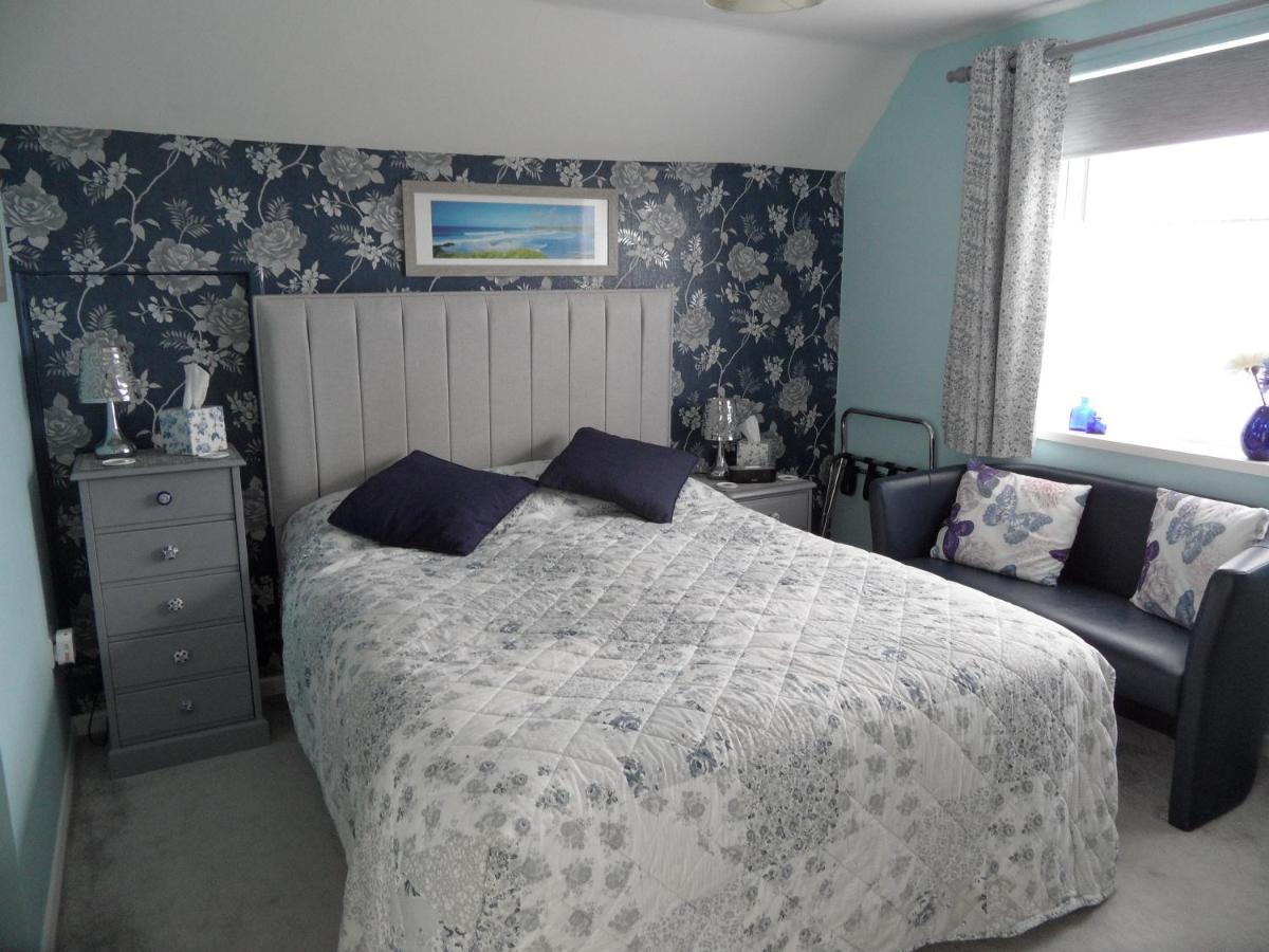 ヘルストン Monterey Pines Bed & Breakfast エクステリア 写真