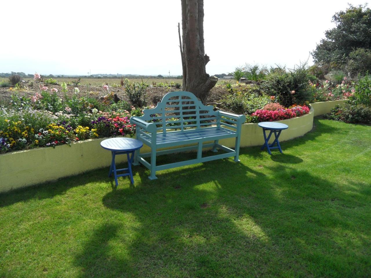 ヘルストン Monterey Pines Bed & Breakfast エクステリア 写真